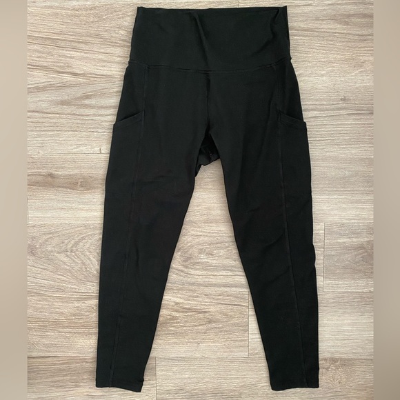 High Waist Leggings - Picture 3 of 4